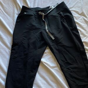 Women’s Black Scrub Medium Petite Pants (Joggers)